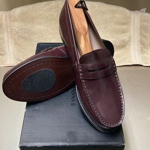 Banana Republic new never worn brown loafer